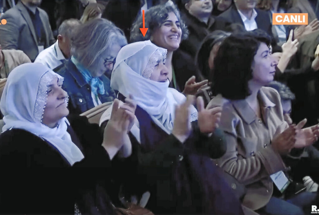 قراء رسالة عبد الله أوجلان ف المؤتمر الصحفي